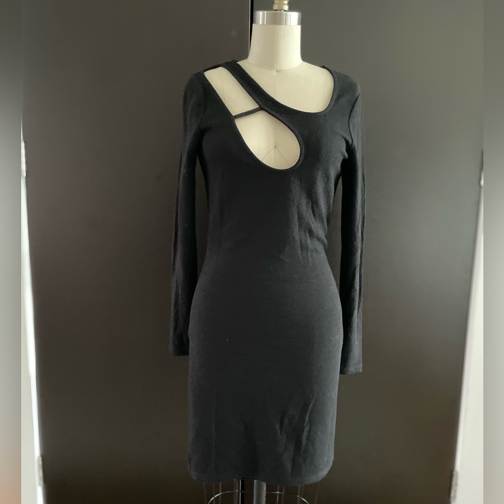 Fitted cocktail dress.